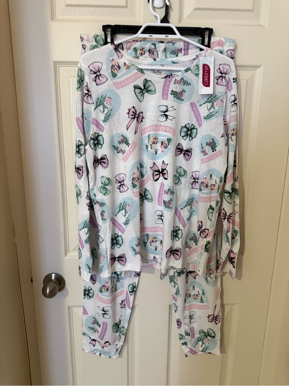 Charisma Pastel Bow & Snow Globe Print Pajama Set in White, Pink, Green